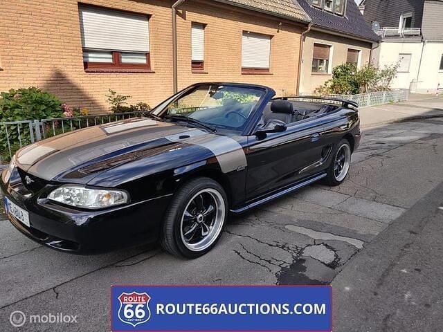 Zwart Gebruikt 1994 Ford Mustang GT Cabriolet | € 5.500 - Afbeelding 1/4