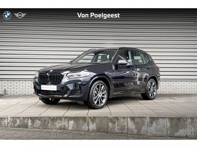 M carbonschwarz (donker zwart) Gebruikt 2024 BMW X3 Basis SUV | € 62.750 (Eerlijke prijs) - Afbeelding 1/4