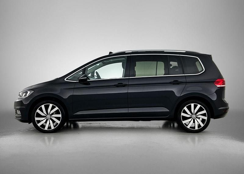 Occasion VW Touran Comfortline 150 PK (110 kW) 2024 Zwart MPV