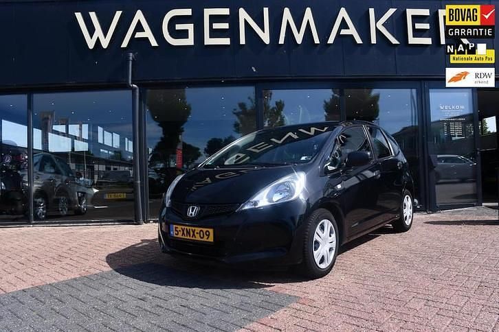 Zwart Occasion 2014 Honda Jazz Cool Hatchback | € 7.450 (Goede deal) - Afbeelding 1/4