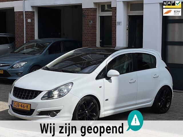 Wit Gebruikt 2009 Opel Corsa Enjoy Hatchback | € 3.450 (Goede deal) - Afbeelding 1/4