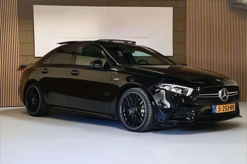 Zwart Gebruikt 2020 Mercedes A35 AMG AMG Sedan | € 42.450 (Goede deal) - Afbeelding 1/4