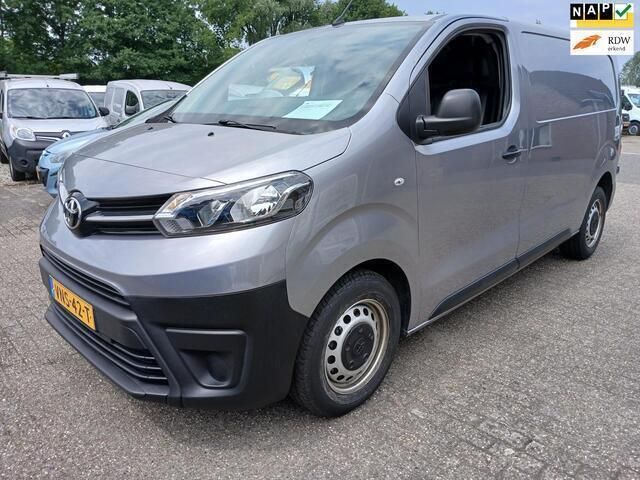 Grijs Gebruikt 2022 Toyota Proace Cool Van | € 13.950 - Afbeelding 1/4
