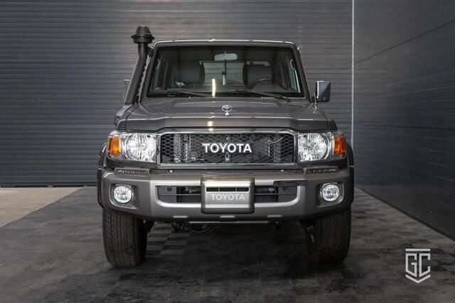 Occasion Toyota Land Cruiser 227 PK (166 kW) 2023 Grijs SUV
