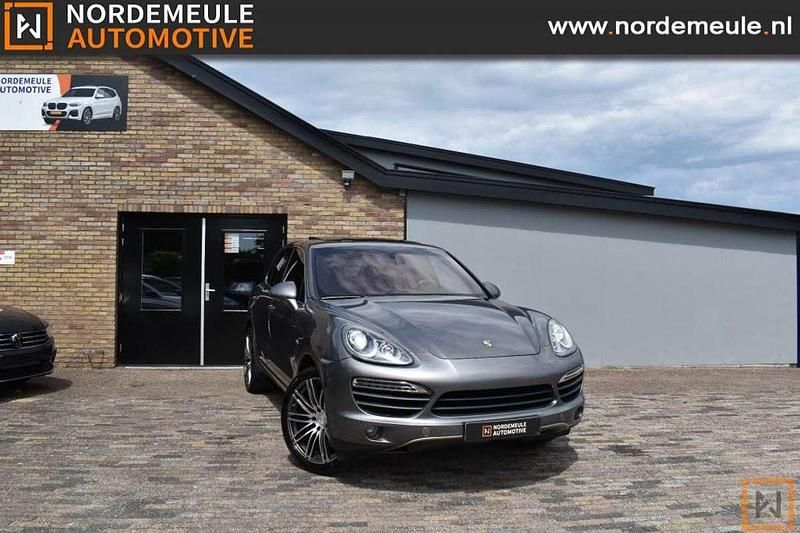 Grijs, andere lak Gebruikt 2010 Porsche Cayenne SUV | € 19.450 (Eerlijke prijs) - Afbeelding 1/4