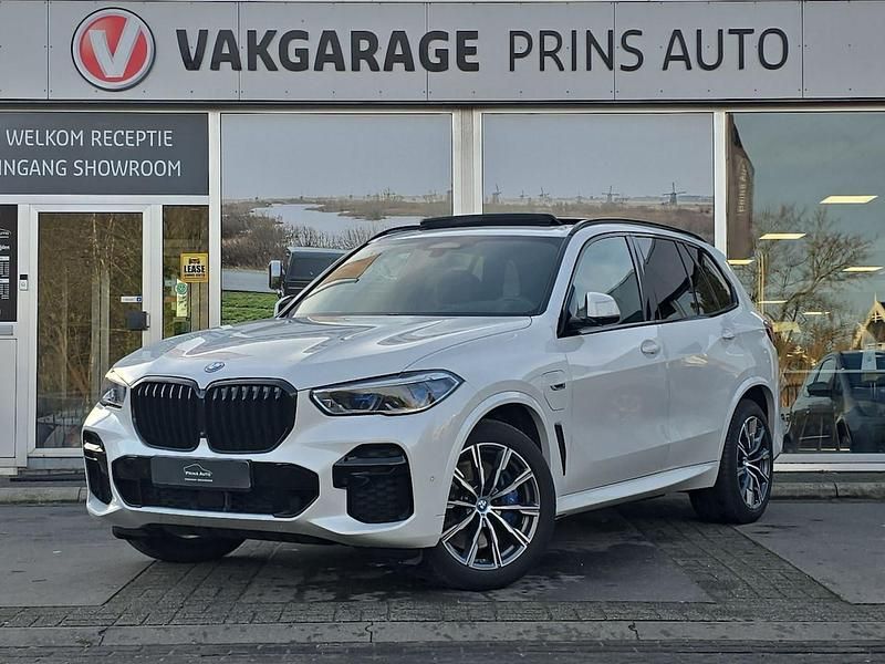 Wit Occasion 2023 BMW X5 Executive SUV | € 68.890 (Goede deal) - Afbeelding 1/4