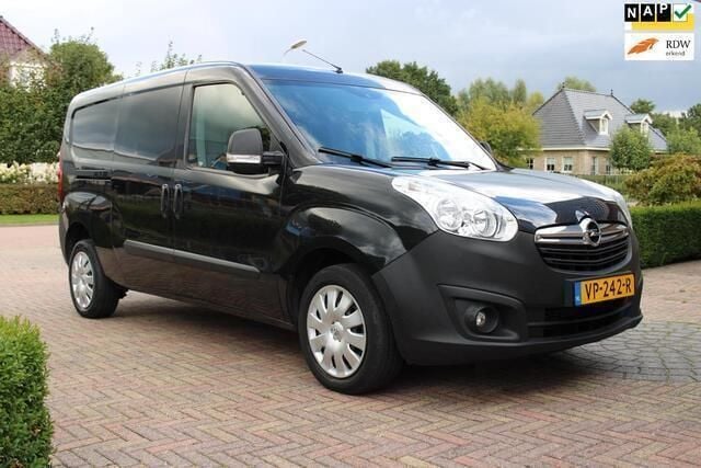 Zwart Gebruikt 2015 Opel Combo Sport MPV | € 5.950 (Duur) - Afbeelding 1/4
