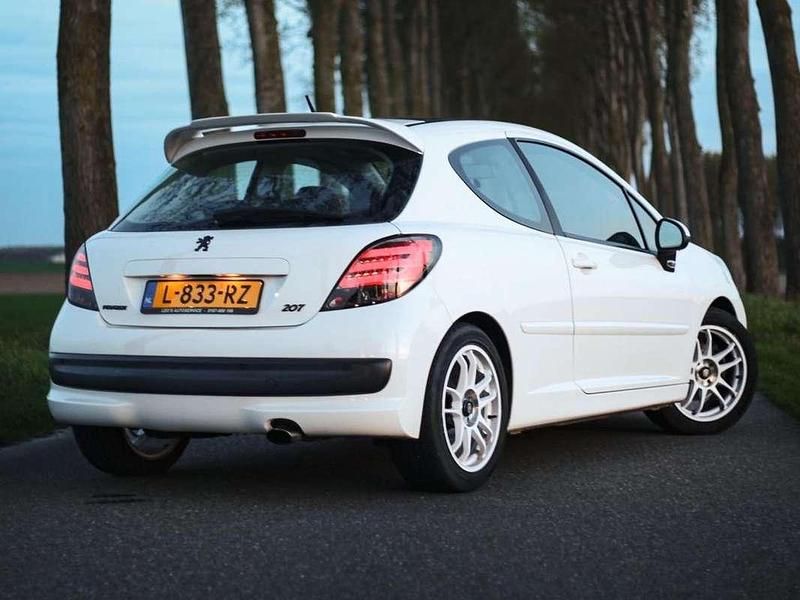 Occasion Peugeot 207 150 PK (110 kW) 2007 Wit Hatchback