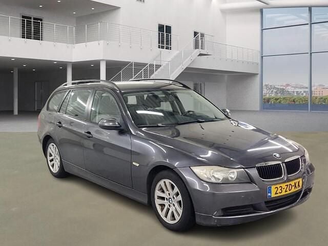 Occasion BMW 318 143 PK (105 kW) 2008 Grijs Stationwagen