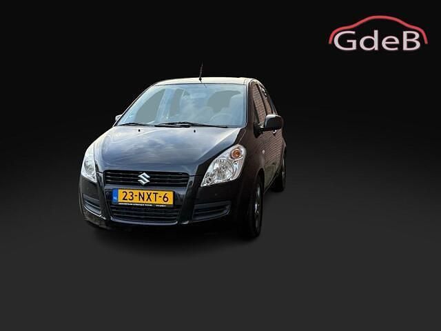 Zwart Occasion 2011 Suzuki Splash Hatchback | € 6.250 (Duur) - Afbeelding 1/4