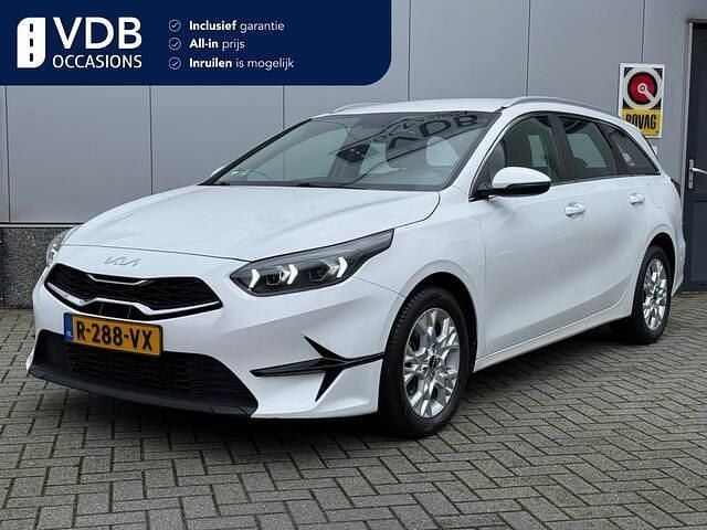 Wit Gebruikt 2022 Kia Ceed Hatchback | € 19.490 (Goede deal) - Afbeelding 1/4