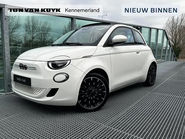 Wit Occasion 2022 Fiat 500C Icon Cabriolet | € 19.950 (Eerlijke prijs) - Afbeelding 1/4