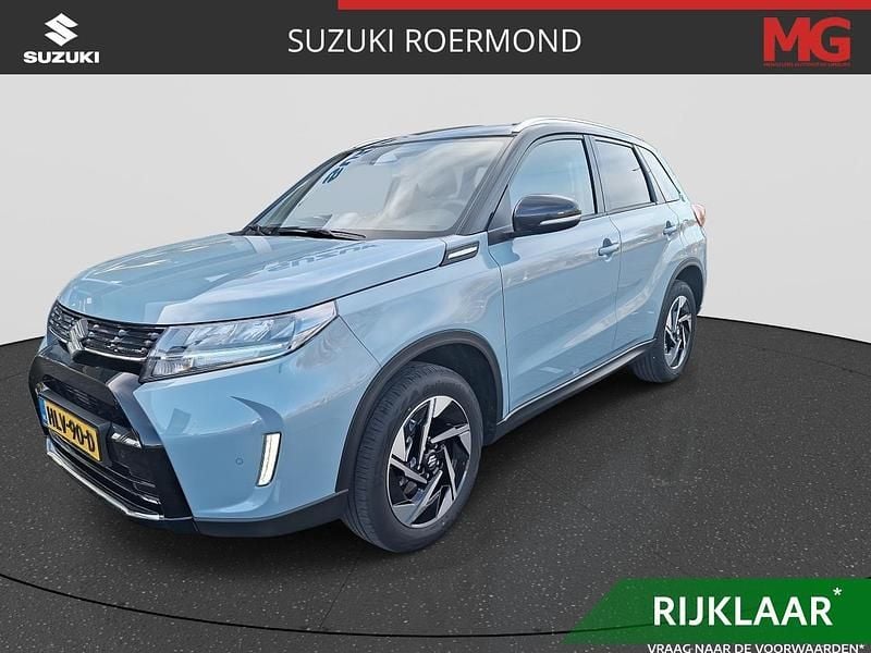 Blauw Occasion 2025 Suzuki Vitara Style SUV | € 28.950 (Iets duurder) - Afbeelding 1/4
