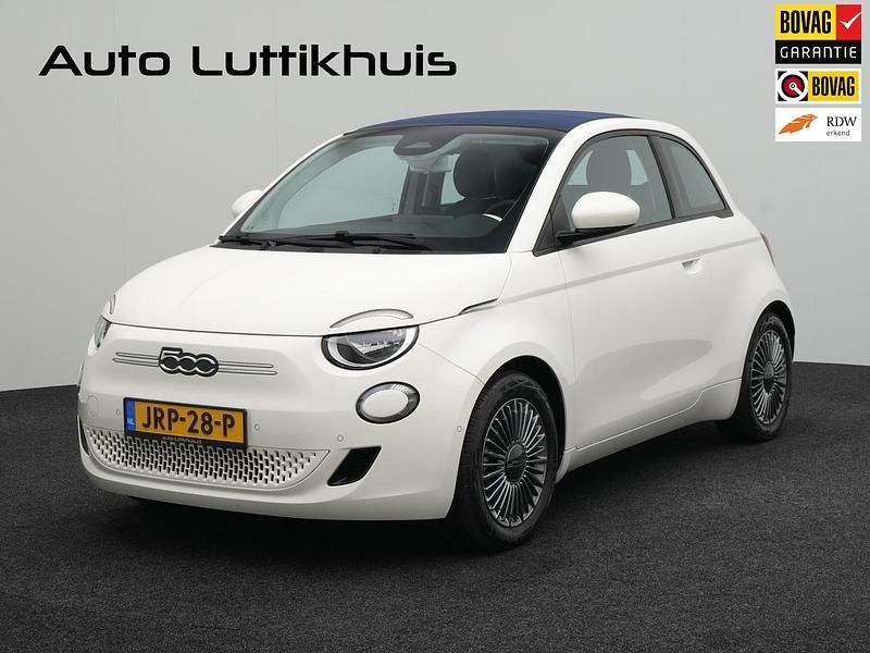 Wit Gebruikt 2023 Fiat 500e Icon Cabriolet | € 22.000 (Eerlijke prijs) - Afbeelding 1/4