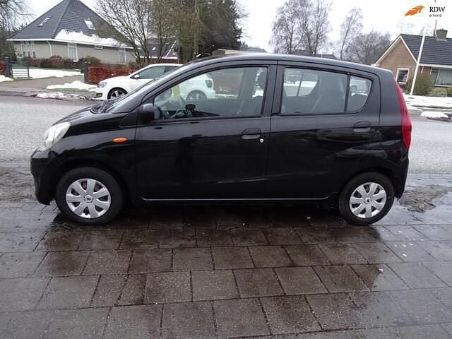 Zwart (metallic) Gebruikt 2009 Daihatsu Cuore Hatchback | € 1.799 (Goede deal) - Afbeelding 1/4