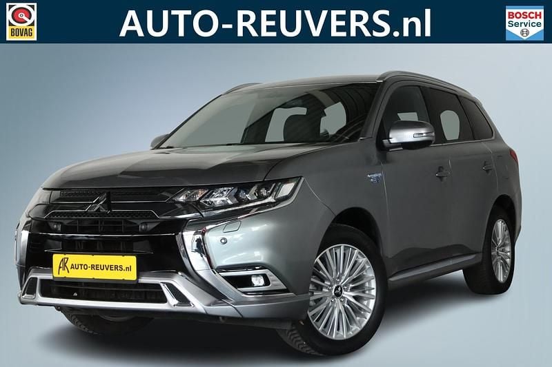Grijs (metallic) Gebruikt 2019 Mitsubishi Outlander P-HEV Intense SUV | € 20.900 (Goede deal) - Afbeelding 1/4