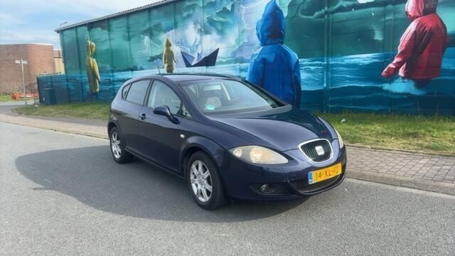 Blauw Gebruikt 2007 Seat Leon Hatchback | € 2.250 (Eerlijke prijs) - Afbeelding 1/4
