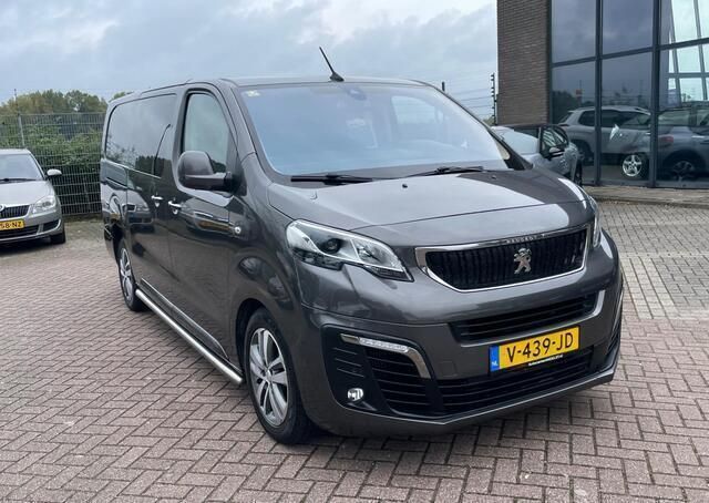 Grijs Gebruikt 2017 Peugeot Expert Premium Van | € 19.450 - Afbeelding 1/4