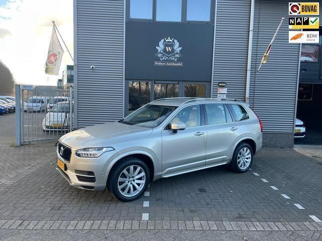 Grijs, metallic lak Gebruikt 2015 Volvo XC90 Momentum SUV | € 27.950 (Eerlijke prijs) - Afbeelding 1/4