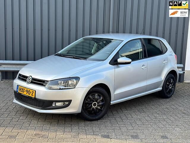 Grijs Gebruikt 2011 VW Polo Edition Hatchback | € 6.799 (Eerlijke prijs) - Afbeelding 1/3