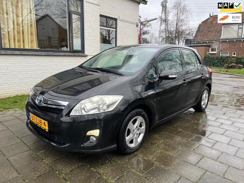 Zwart Occasion 2012 Toyota Auris Hybrid Limited Hatchback | € 6.399 (Goede deal) - Afbeelding 1/4
