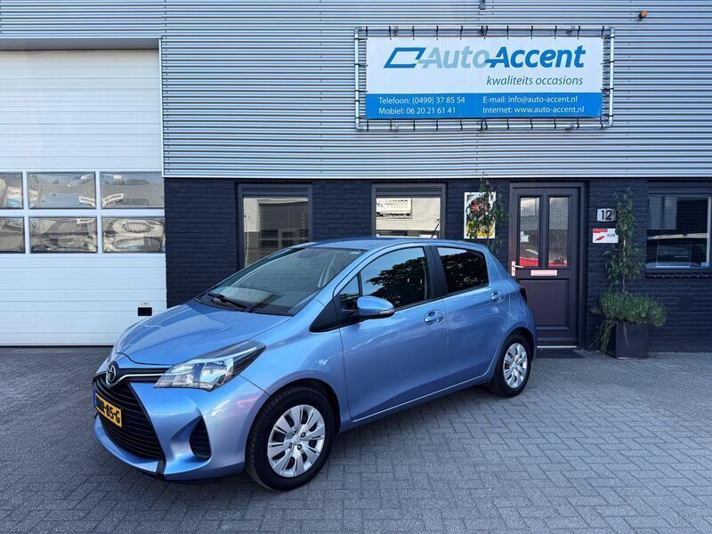Blauw Gebruikt 2016 Toyota Yaris Hatchback | € 12.388 (Eerlijke prijs) - Afbeelding 1/4