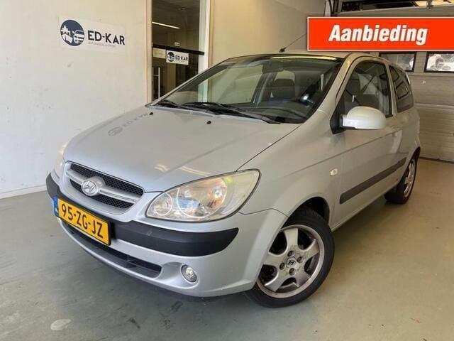 Grijs Gebruikt 2008 Hyundai Getz Dynamiq Hatchback | € 1.595 (Eerlijke prijs) - Afbeelding 1/4