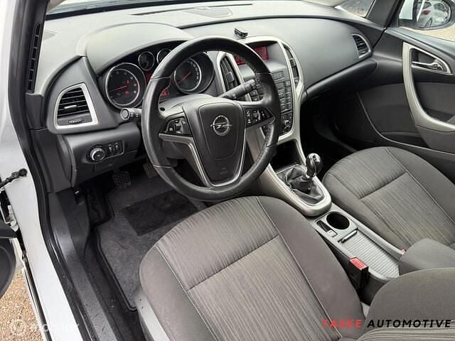 Occasion Opel Astra Edition 140 PK (102 kW) 2011 Wit Stationwagen