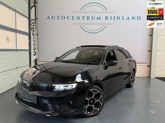 Zwart Gebruikt 2024 Opel Astra Ultimate Stationwagen | € 27.999 (Goede deal) - Afbeelding 1/4