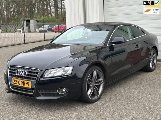 Zwart Gebruikt 2008 Audi A5 Coupé | € 5.745 (Goede deal) - Afbeelding 1/4