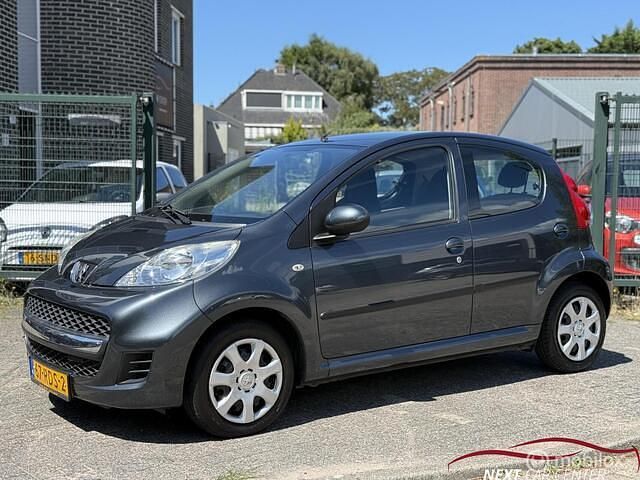 Grijs Gebruikt 2011 Peugeot 107 Hatchback | € 3.950 (Eerlijke prijs) - Afbeelding 1/4
