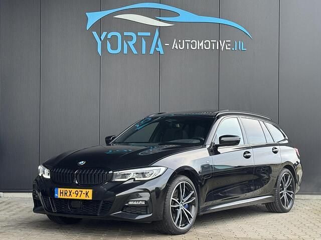 Occasion BMW 330 Executive 184 PK (135 kW) 2021 Zwart Stationwagen