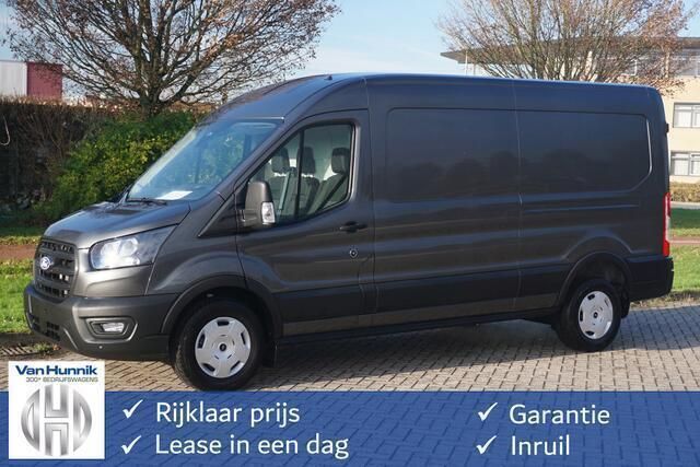 Grijs Nieuw 2024 Ford Transit Trend Van | € 38.850 (Duur) - Afbeelding 1/4