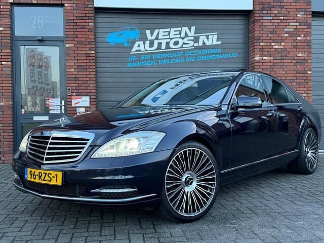 Blauw (metallic) Occasion 2010 Mercedes S450 Prestige Sedan | € 16.950 - Afbeelding 1/4