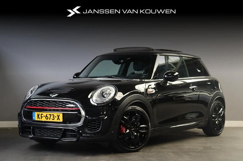 Zwart Gebruikt 2016 Mini John Cooper Works Hatchback | € 20.745 (Eerlijke prijs) - Afbeelding 1/4