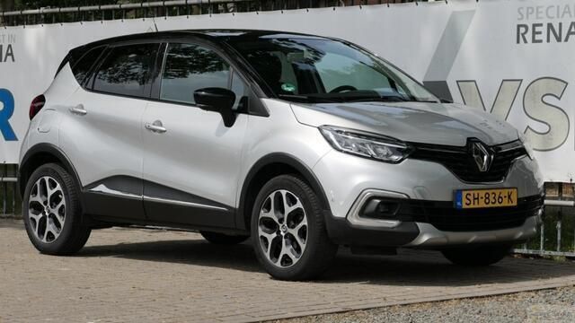 Zilver Gebruikt 2017 Renault Captur Intens SUV | € 13.900 (Iets duurder) - Afbeelding 1/4
