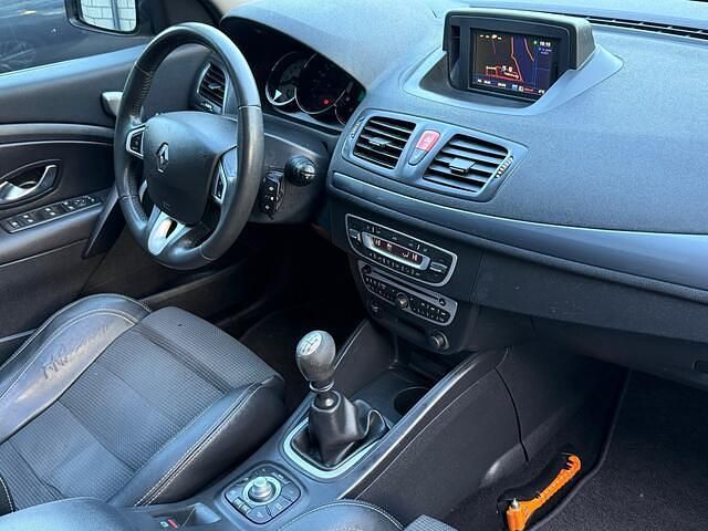 Occasion Renault Mégane GrandTour Dynamique 131 PK (96 kW) 2010 Zwart Stationwagen