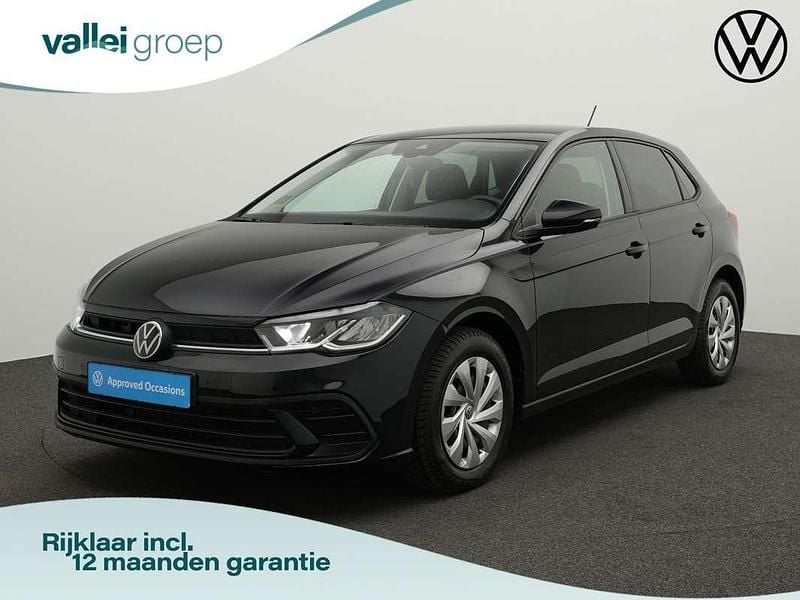 Zwart, metallic lak Gebruikt 2023 VW Polo Life Hatchback | € 22.500 (Goede deal) - Afbeelding 1/2