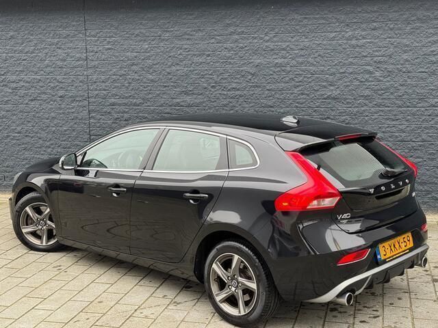 Occasion Volvo V40 R-Design 189 PK (139 kW) 2014 Zwart Stationwagen