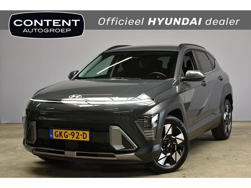 Grijs Gebruikt 2024 Hyundai Kona Comfort SUV | € 32.940 (Duur) - Afbeelding 1/4
