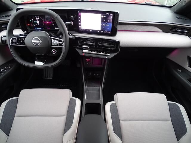 Nieuw Nissan Micra Evolve 110 kW (150 PK) 2026 Rebel red (metallic) + black roof yza Hatchback