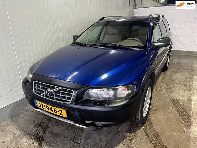Blauw Gebruikt 2002 Volvo V70 Comfort Stationwagen | € 2.250 (Eerlijke prijs) - Afbeelding 1/4