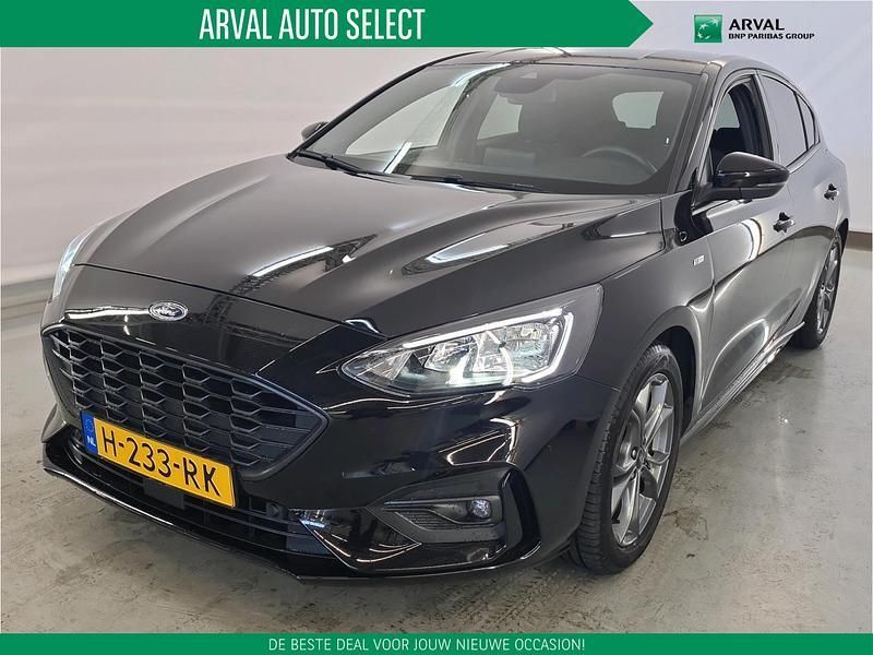 Zwart, metallic lak Gebruikt 2020 Ford Focus Business Edition Hatchback | € 14.950 (Eerlijke prijs) - Afbeelding 1/3