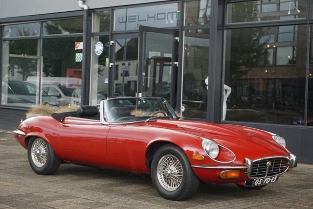Rood Gebruikt 1974 Jaguar E-Type Cabriolet | € 129.650 - Afbeelding 1/4