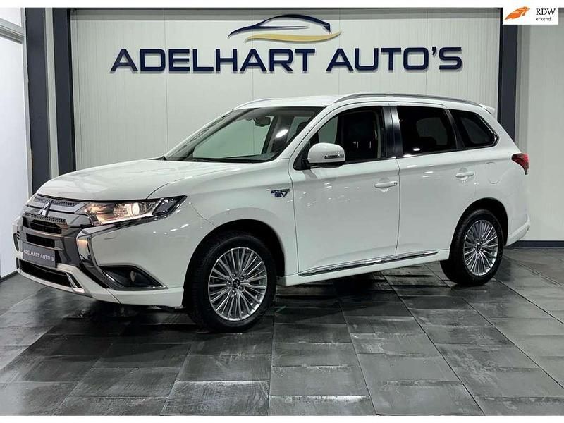 Occasion Mitsubishi Outlander P-HEV Intense 224 PK (164 kW) 2019 Wit SUV
