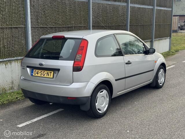 Occasion Ford Fiesta Ambiente 69 PK (50 kW) 2006 Grijs Hatchback