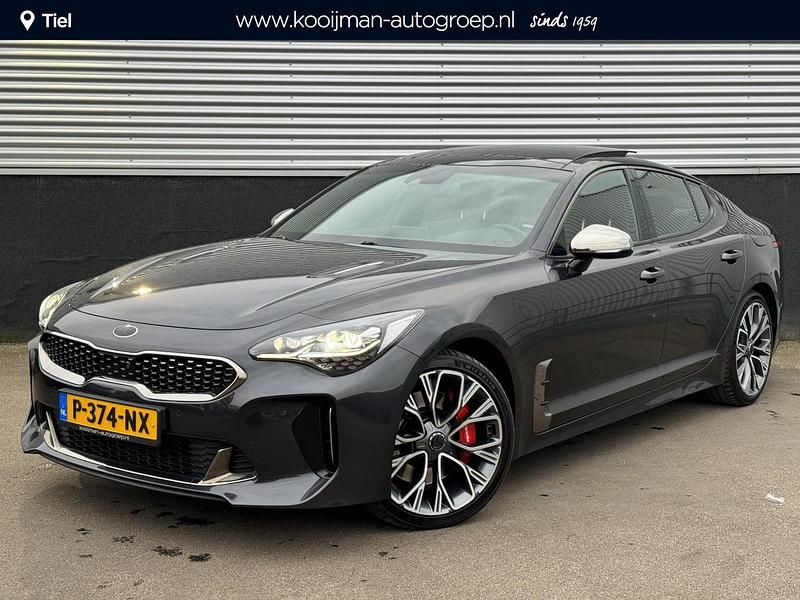 Grijs Gebruikt 2019 Kia Stinger Hatchback | € 42.900 - Afbeelding 1/4