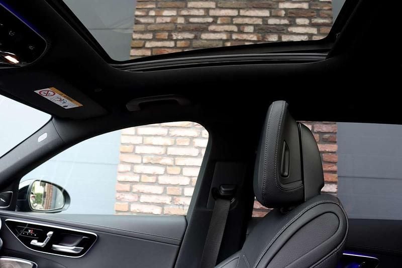 Occasion Mercedes C300 AMG line 2023 Zilver Stationwagen