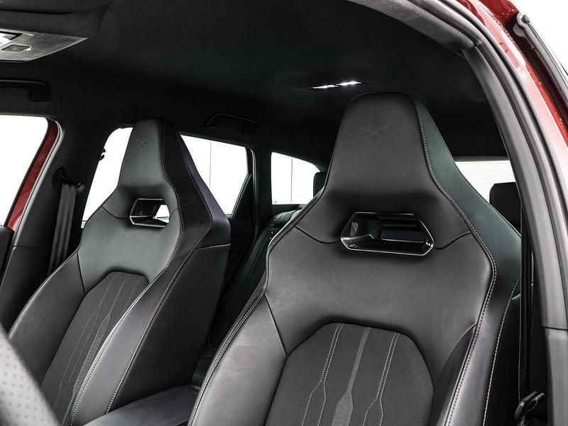 Occasion Cupra Leon VZ 245 PK (180 kW) 2024 Rood Stationwagen