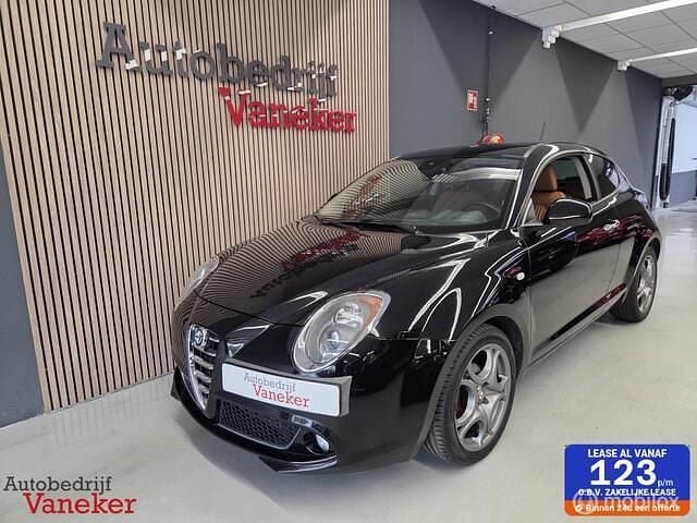 Zwart Gebruikt 2015 Alfa Romeo MiTo Hatchback | € 7.495 (Eerlijke prijs) - Afbeelding 1/4